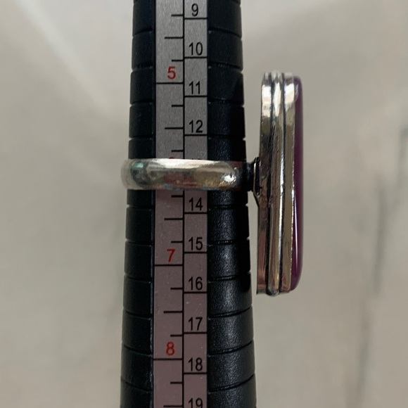 1820 Chic Red and Silver Artisan Ring - Picture 3 of 3